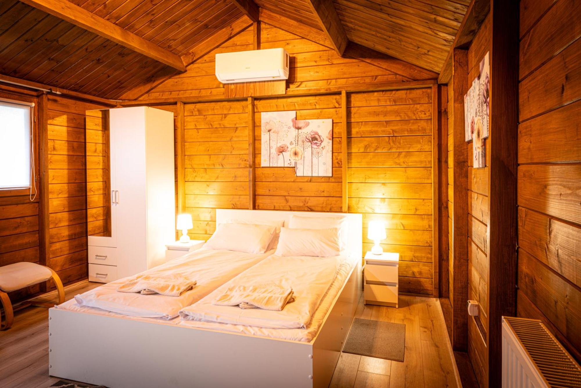 Agamim Hotel มิโคไวกี ภายนอก รูปภาพ